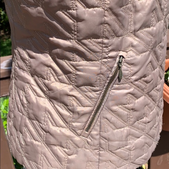 Doncaster Collection Vest - Picture 6 of 13